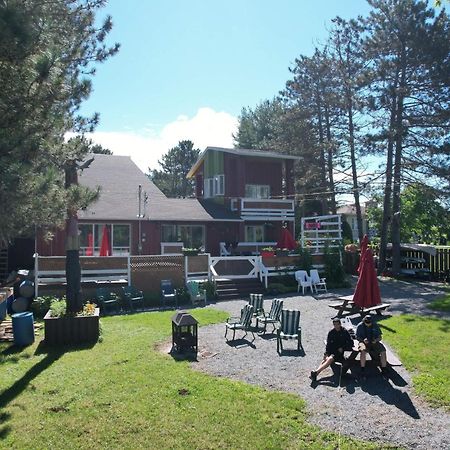 Auberge De Ferme-Neuve Lac-Saint-Paul Esterno foto
