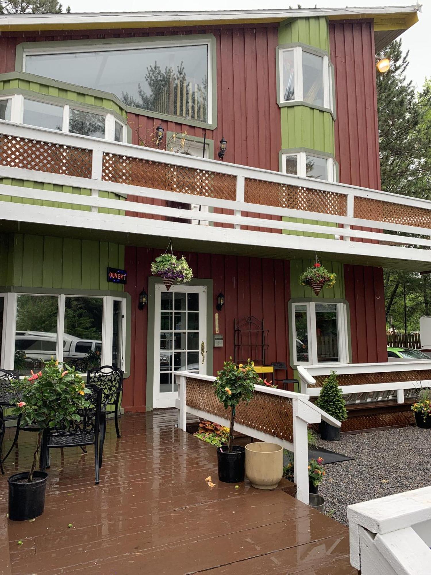 Auberge De Ferme-Neuve Lac-Saint-Paul Esterno foto